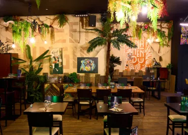 Vue de la salle_Restaurant In jungle_Beauvallon Chassagny