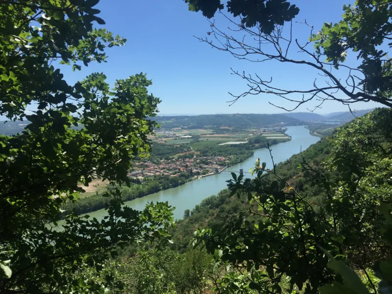 Vue sur le Rhône en Ardèche