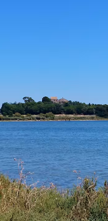 Cathédrale de Maguelone