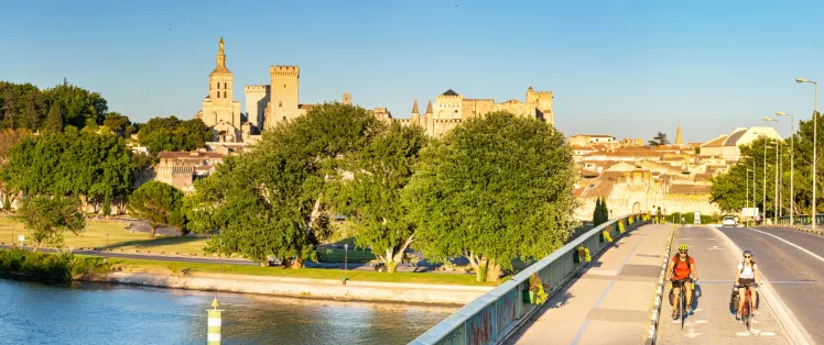 Cyclistes à Avignon