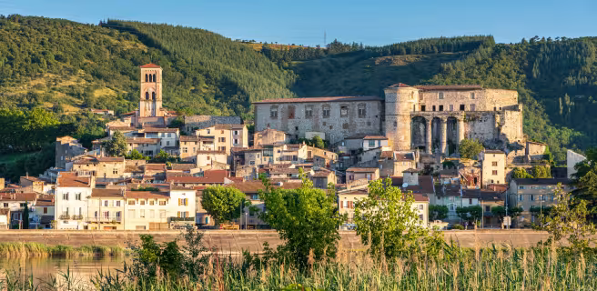 Tournon-sur-Rhône sur la rive d'en face