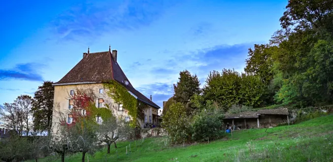 Gîte** Le Clos Dauphin à La Balme les Grottes - Balcons du Dauphiné - Isère