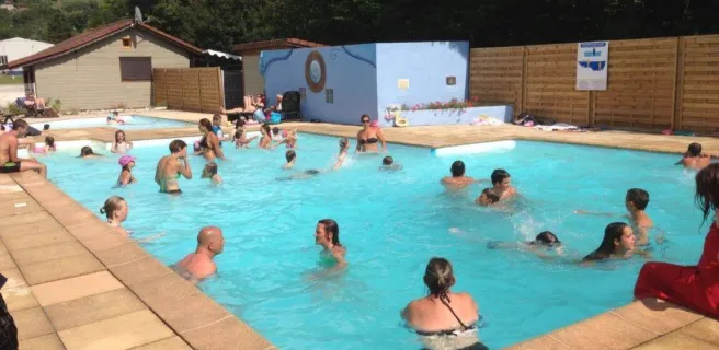 camping saumont 3 étoiles aixlesbainsrivieradesalpes piscine