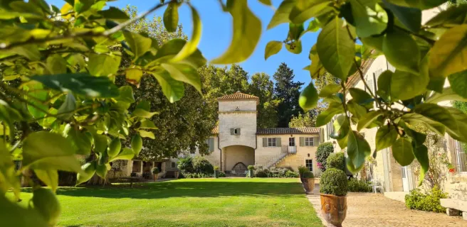 Hôtel et Appartements – Domaine des Clos