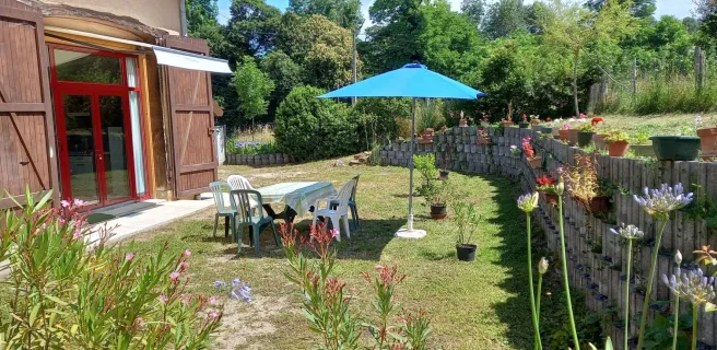 Extérieurs Grange d'Eugène St-Genix-sur-Guiers Saint-Genix-les-Villages