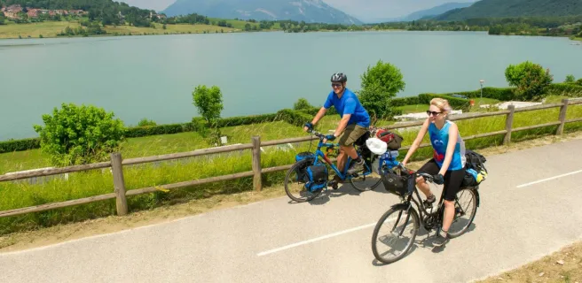 location vélo électrique sur la via Rhôna et parcours à thème