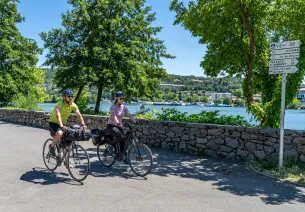 Cyclistes à Condrieu