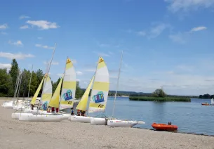 Au choix : Catamaran, planche à voile, Rafting !