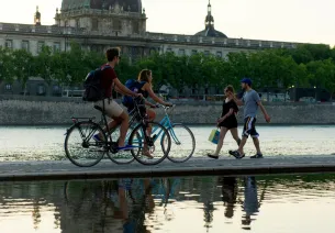 Les berges du Rhône et ViaRhôna à Lyon